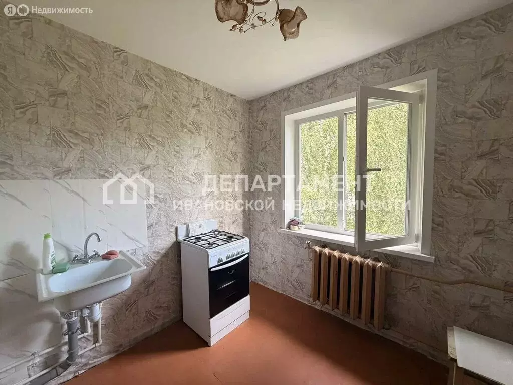 3-комнатная квартира: Иваново, улица Куликова, 23 (56 м) - Фото 1