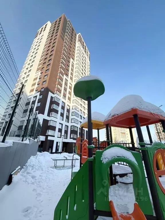 3-к кв. Свердловская область, Екатеринбург ул. Прониной, 43 (56.0 м) - Фото 2