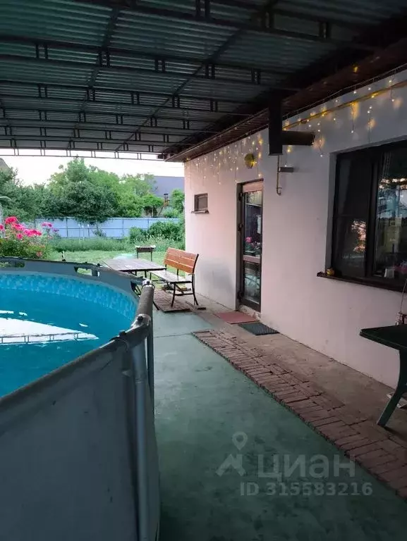 Дом в Краснодарский край, Темрюкский район, Тамань ст-ца Октябрьская ... - Фото 1