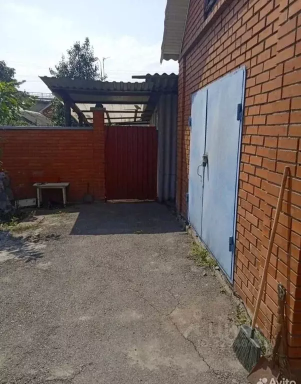 Дом в Ростовская область, Батайск Железнодорожная ул. (50 м) - Фото 1