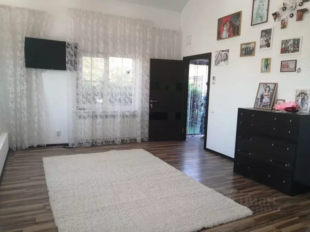 Дом в Краснодарский край, Ейск ул. Свердлова (330 м) - Фото 2