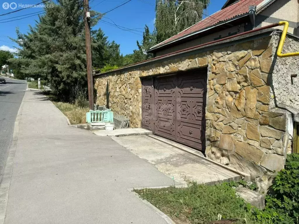 Дом в Симферополь, Симферопольская улица (270 м) - Фото 0