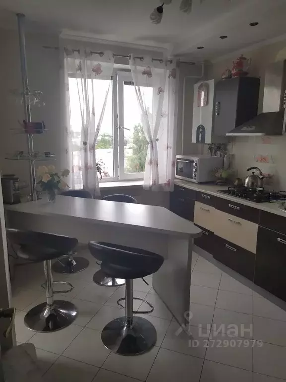 2-к кв. Крым, Феодосия бул. Старшинова, 10А (60.0 м) - Фото 1