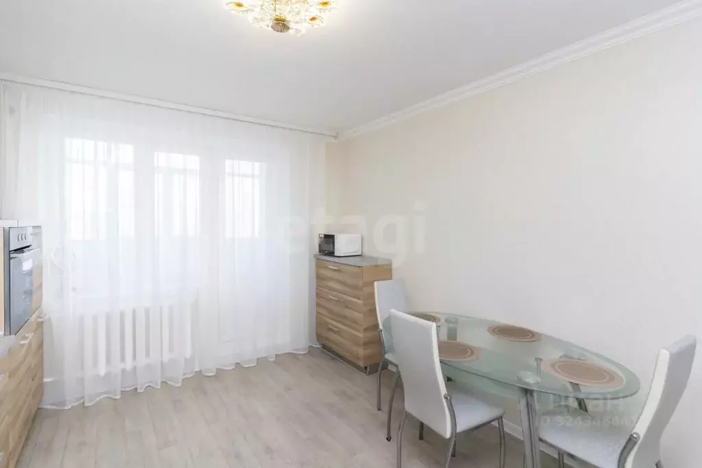 2-к кв. Тюменская область, Тюмень ул. Бориса Опрокиднева, 12 (67.0 м) - Фото 2