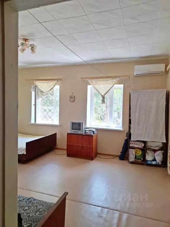 Дом в Крым, Бахчисарайский район, с. Тенистое ул. Ленина (82 м) - Фото 1
