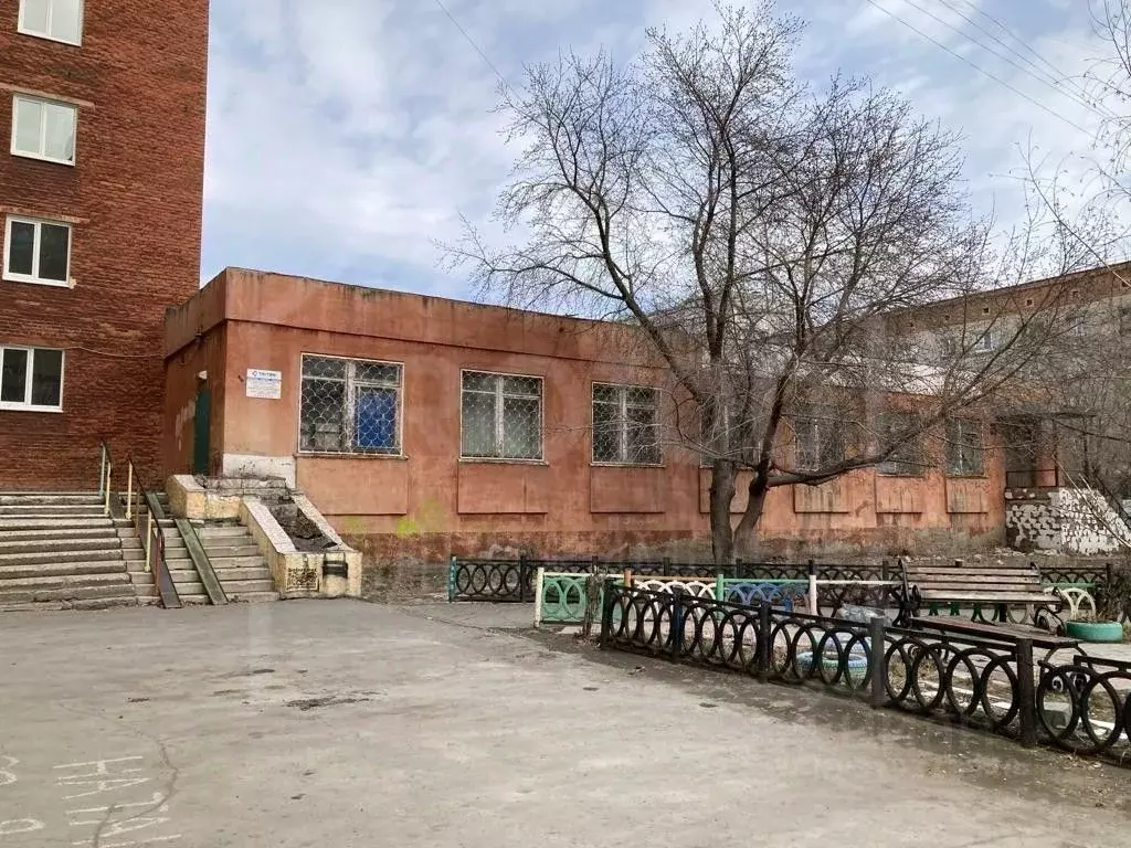 Участок в Омская область, Омск ул. 10 лет Октября, 141 (1800.0 сот.) - Фото 1
