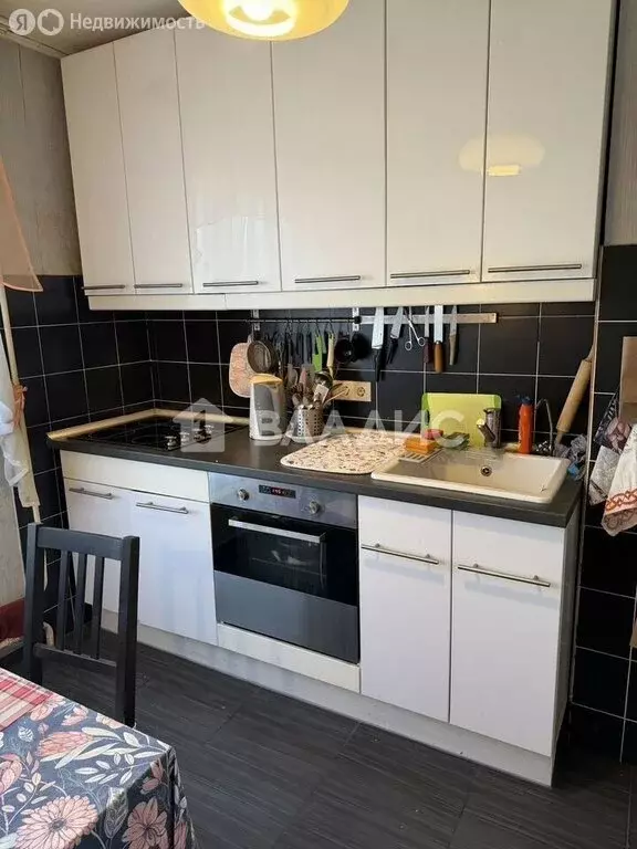 3-комнатная квартира: Москва, улица Академика Арцимовича, 12к1 (65 м) - Фото 1