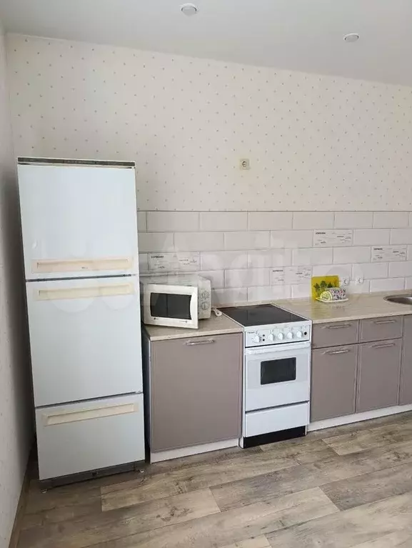 1-к. квартира, 42 м, 7/16 эт. - Фото 1