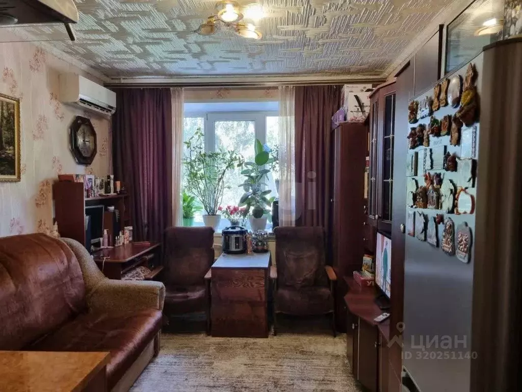 Комната Белгородская область, Губкин ул. Фрунзе, 10Б (12.0 м) - Фото 1