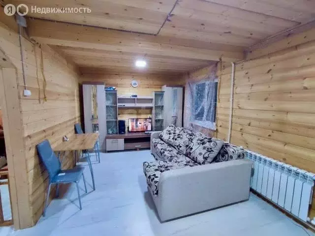 Дом в Ленинградская область, Подпорожское городское поселение, деревня ... - Фото 2