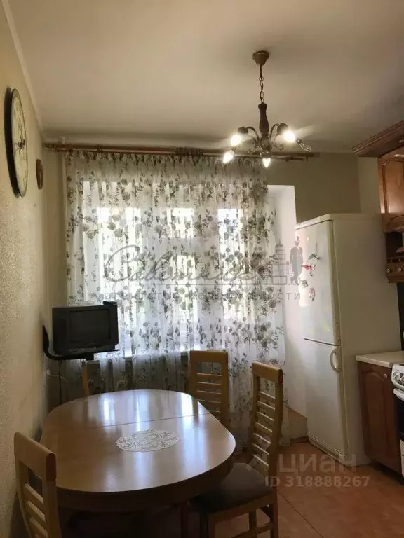 3-к кв. Белгородская область, Старый Оскол Дубрава мкр, 3 кв-л, 4 ... - Фото 0