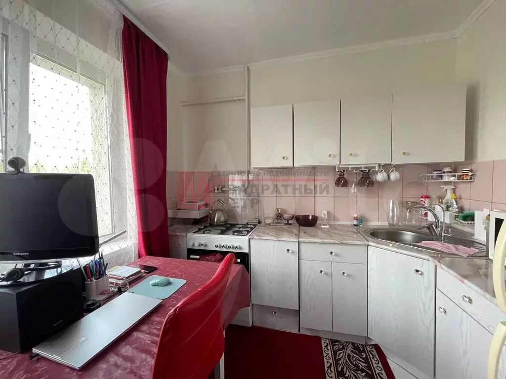 1-к. квартира, 40 м, 1/9 эт. - Фото 1