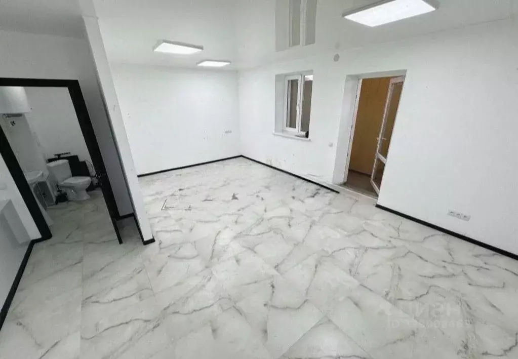 Помещение свободного назначения в Крым, Симферополь ул. Луговая, 6Т ... - Фото 1