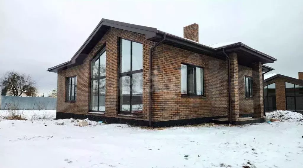 Дом в Брянская область, Брянский район, Снежское с/пос, с. Толмачево ... - Фото 1