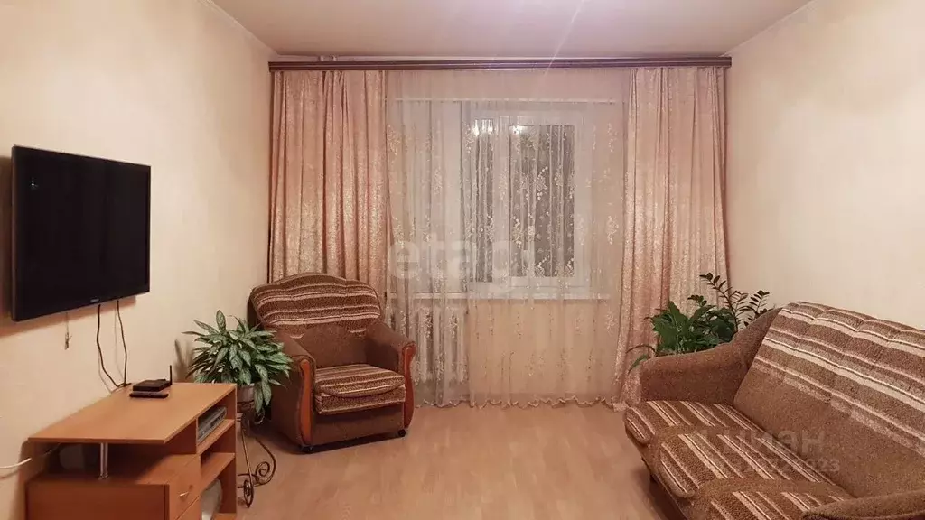 3-к кв. Саратовская область, Саратов ул. Имени А.П. Чехова, 10 (73.0 ... - Фото 1