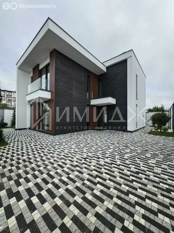 Дом в Сириус, улица Лилий, 19 (145 м) - Фото 0