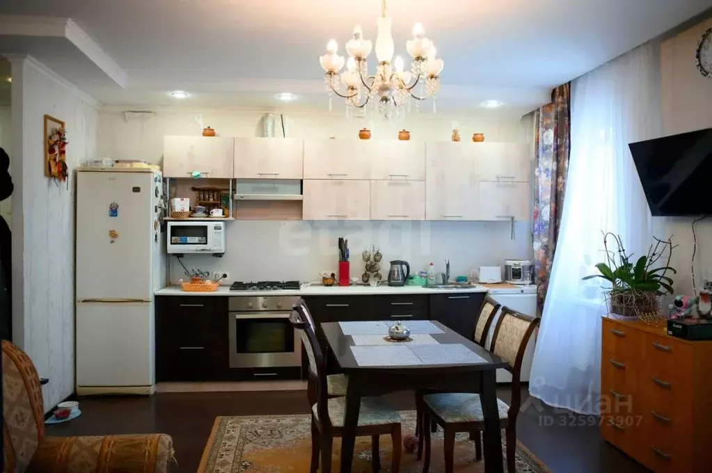 1-к кв. Коми, Сыктывкар просп. Бумажников, 3/16 (53.5 м) - Фото 2