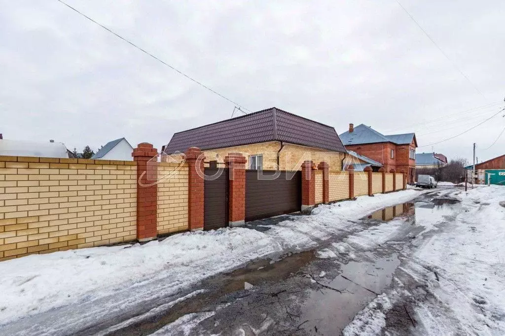 Дом в Тюменская область, Тюменский муниципальный округ, пос. ... - Фото 1