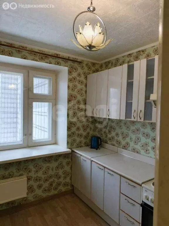 3-комнатная квартира: Северск, улица Победы, 19 (65 м) - Фото 1