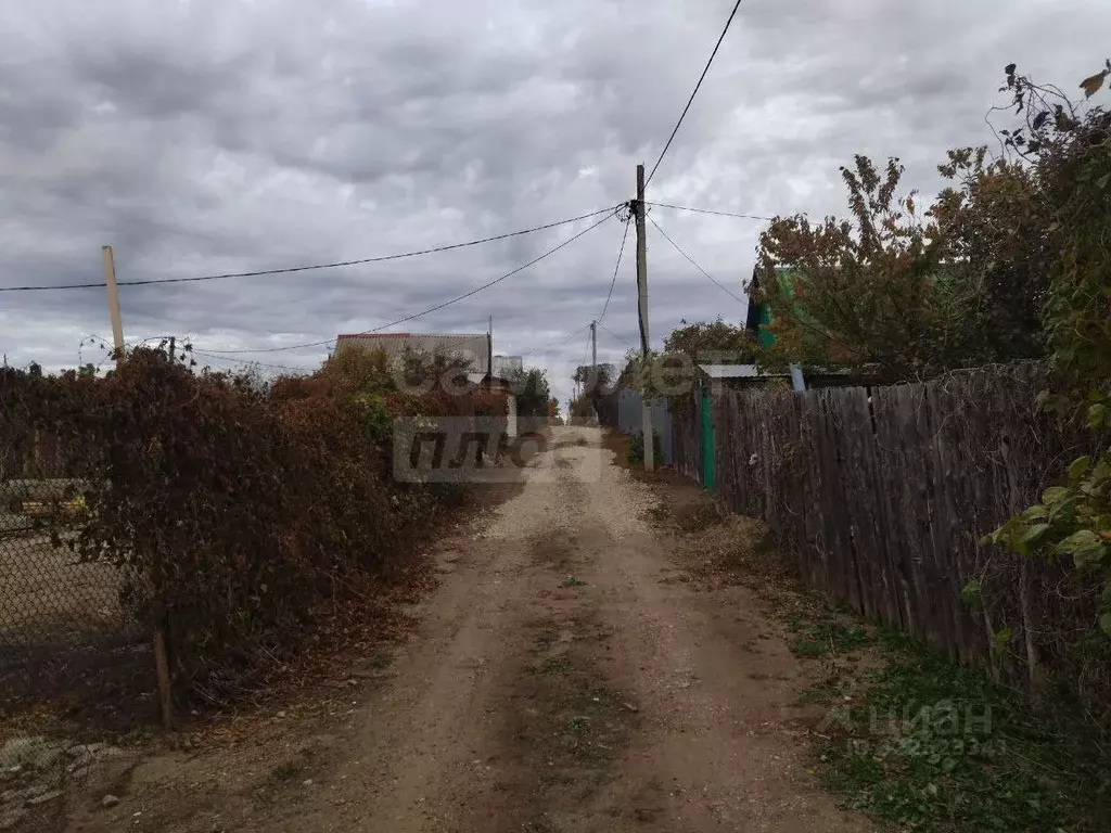 Дом в Оренбургская область, Оренбургский район, Нежинский сельсовет, ... - Фото 1