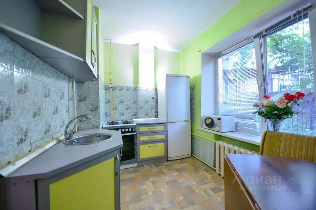 3-к кв. Хабаровский край, Хабаровск ул. Тургенева, 66 (63.2 м) - Фото 1