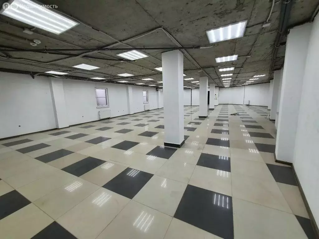 Помещение свободного назначения (210 м) - Фото 1