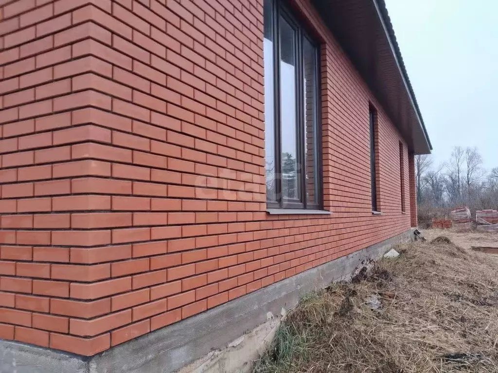 Дом в Башкортостан, Ишимбайский район, Ишеевский сельсовет, д. Октябрь ... - Фото 1