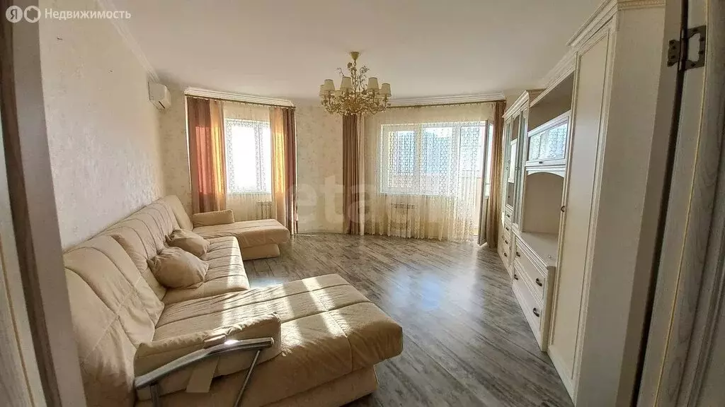 2-комнатная квартира: Анапа, Промышленная улица, 2 (85.6 м) - Фото 1
