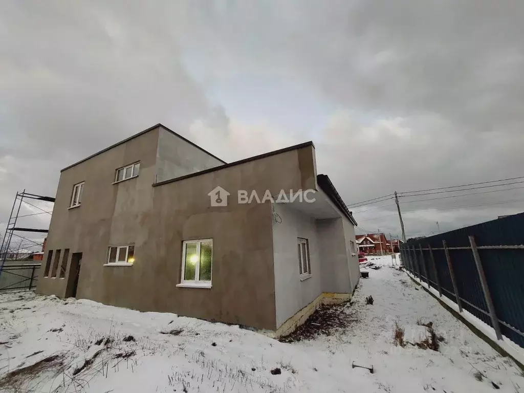 Дом в Калининградская область, Гурьевский муниципальный округ, пос. ... - Фото 1