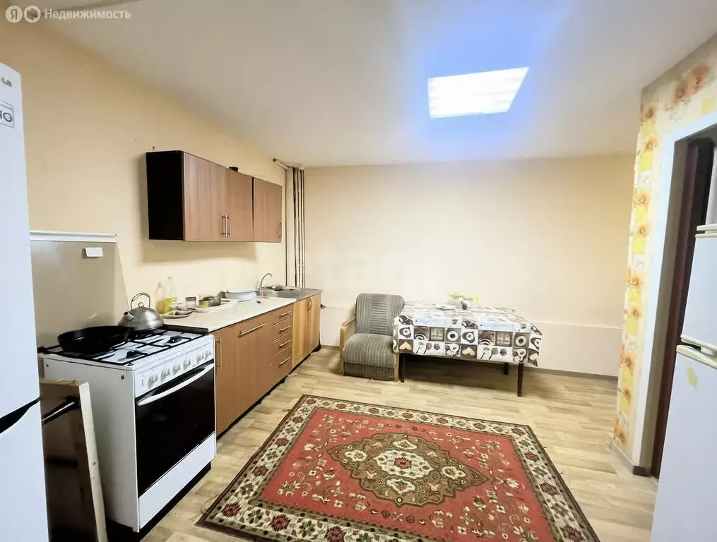 3-комнатная квартира: Борисоглебск, улица Космонавтов, 1 (70 м) - Фото 2