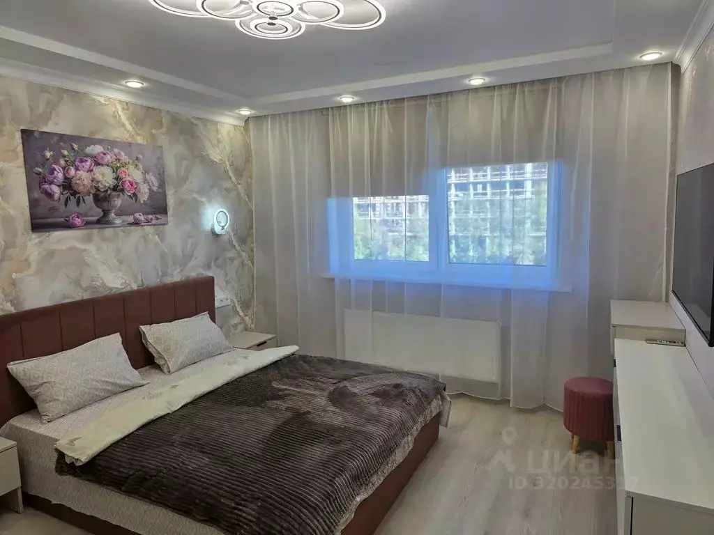 1-к кв. Тюменская область, Тюмень ул. 50 лет Октября, 57А (37.0 м) - Фото 1