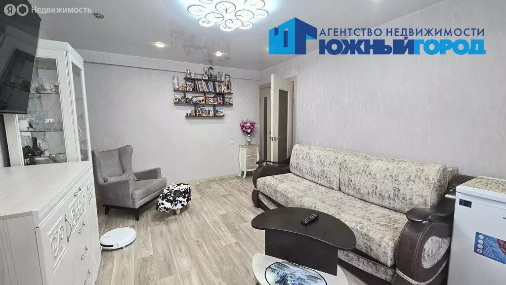 3-комнатная квартира: Южно-Сахалинск, улица Ленина, 314 (65.5 м) - Фото 1