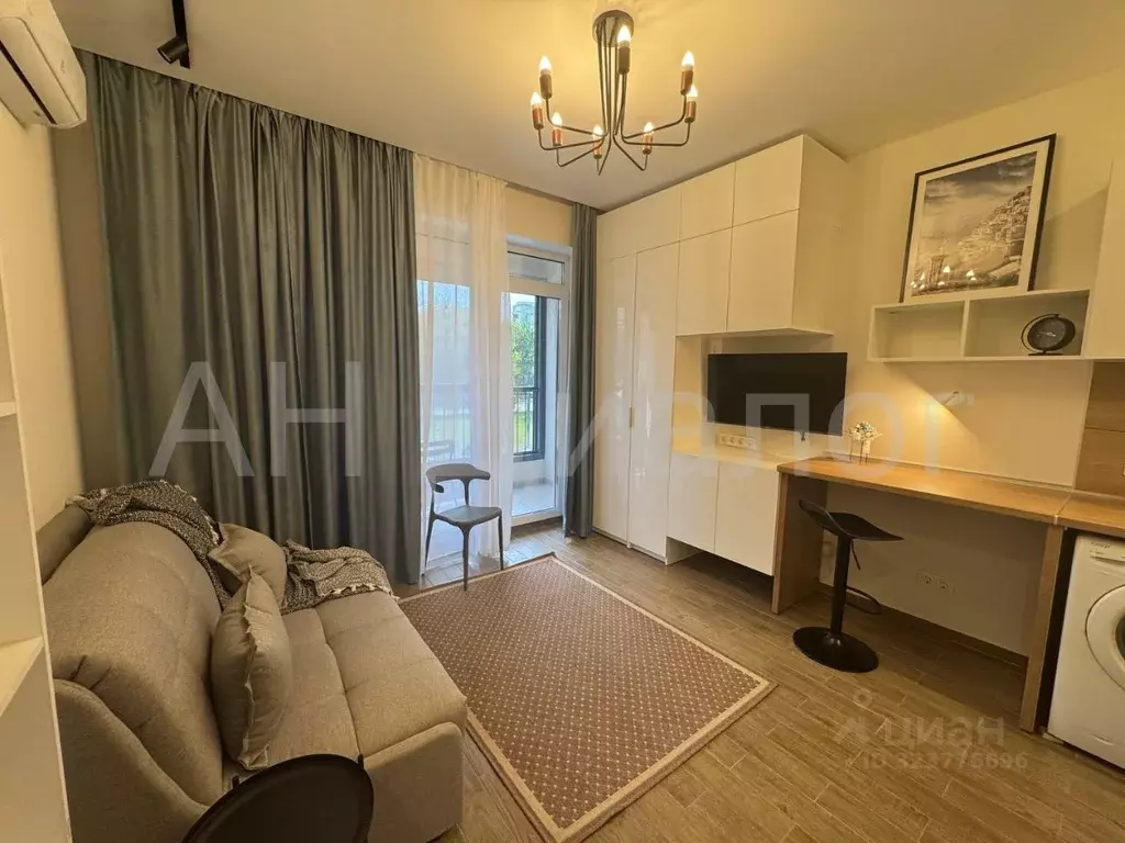 Студия Свердловская область, Екатеринбург ул. Большакова, 66 (26.0 м) - Фото 1