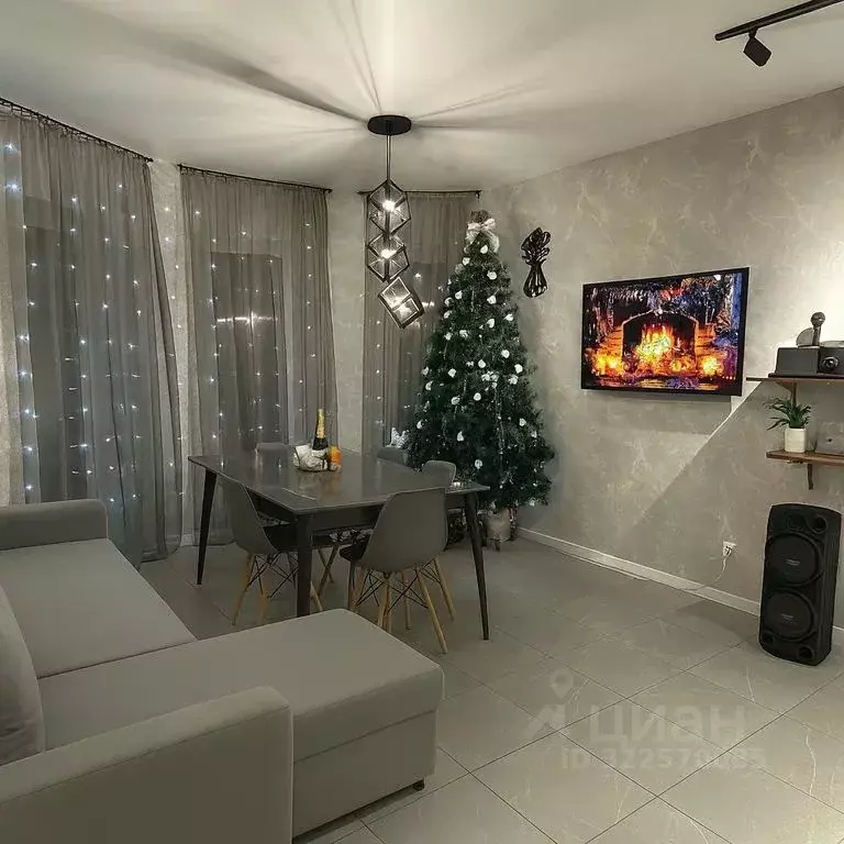 Дом в Тюменская область, Тюмень ул. Земляной Вал, 25 (100 м) - Фото 2