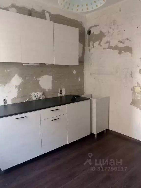 1-к кв. Кемеровская область, Прокопьевск Тырган мкр, 10-й мкр, 21 ... - Фото 0