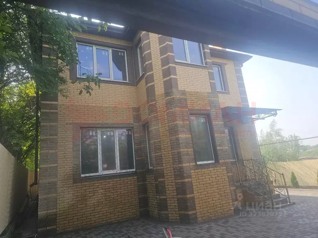 Дом в Ростовская область, Ростов-на-Дону 2-й Аграрный пер., 9 (208 м) - Фото 2