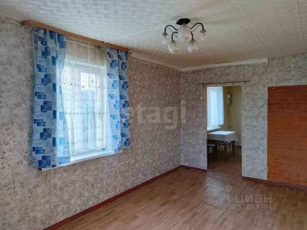 1-к кв. Псковская область, Остров Заводской пер., 7 (25.5 м) - Фото 1