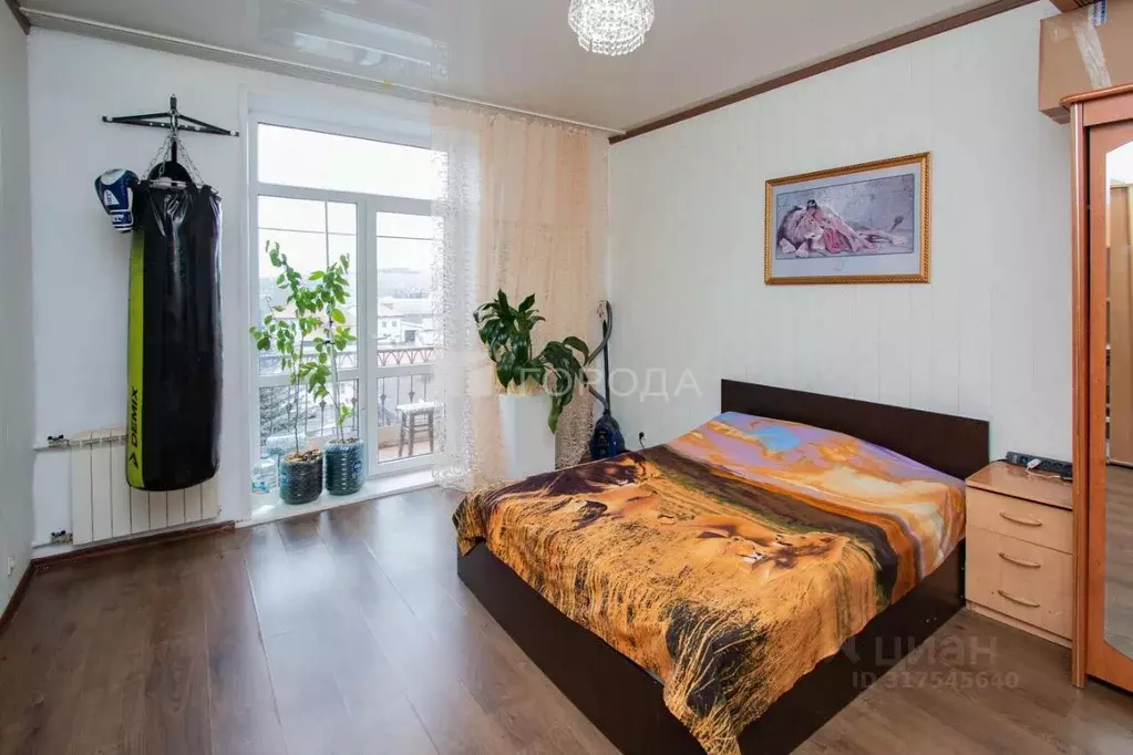 3-к кв. Кемеровская область, Новокузнецк ул. Пирогова, 2 (73.3 м) - Фото 0