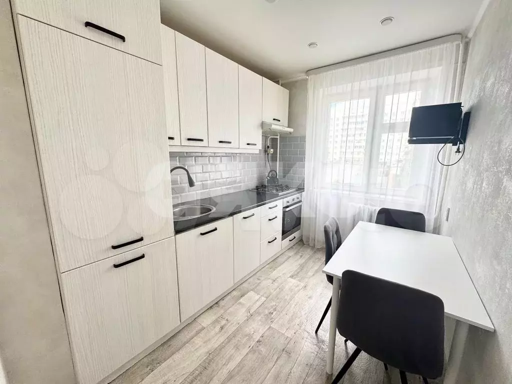 3-к. квартира, 65,9 м, 2/9 эт. - Фото 0