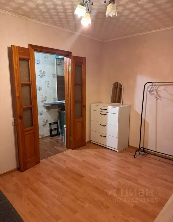 Студия Новгородская область, Великий Новгород ул. Попова, 8к2 (18.0 м) - Фото 1