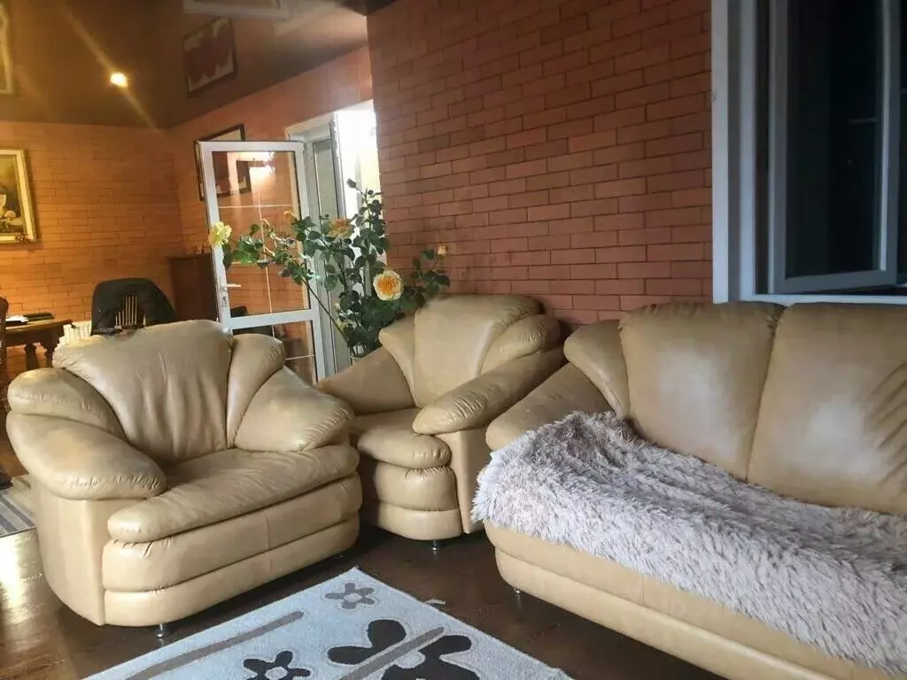 Дом в Краснодарский край, Темрюк Юбилейная ул. (250 м) - Фото 1