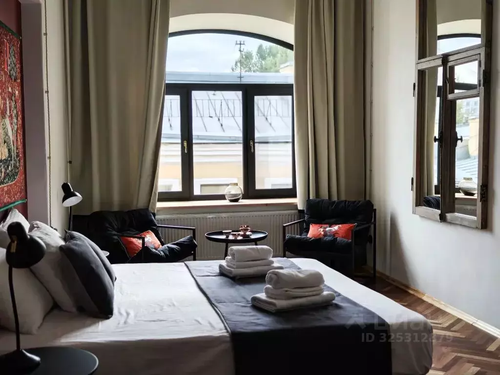 Комната Санкт-Петербург ул. Жуковского, 33 - Фото 1