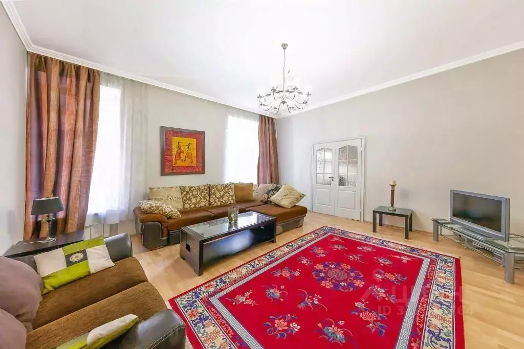 1-к кв. Санкт-Петербург Большая Конюшенная ул., 19/8 (110.0 м) - Фото 1