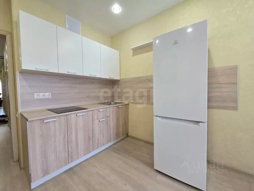 3-к кв. Красноярский край, Красноярск ул. Шахтеров, 42 (79.6 м) - Фото 1