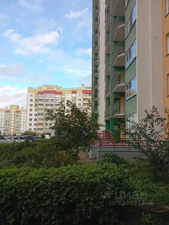 3-к кв. Кировская область, Киров ул. Ивана Попова, 62 (71.5 м) - Фото 2