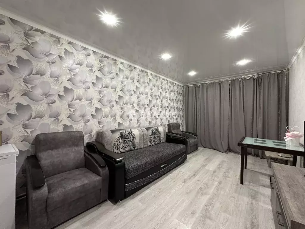 2-к кв. Белгородская область, Белгород ул. Есенина, 50в (58.1 м) - Фото 1