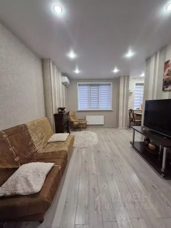 2-к кв. Волгоградская область, Волгоград ул. Расула Гамзатова, 11 ... - Фото 2