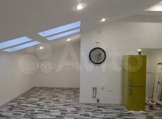 Квартира-студия, 50 м, 4/4 эт. - Фото 0