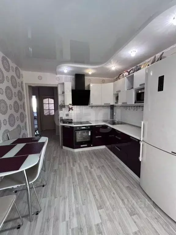 2-к кв. Кемеровская область, Кемерово просп. Шахтеров, 90 (58.0 м) - Фото 0