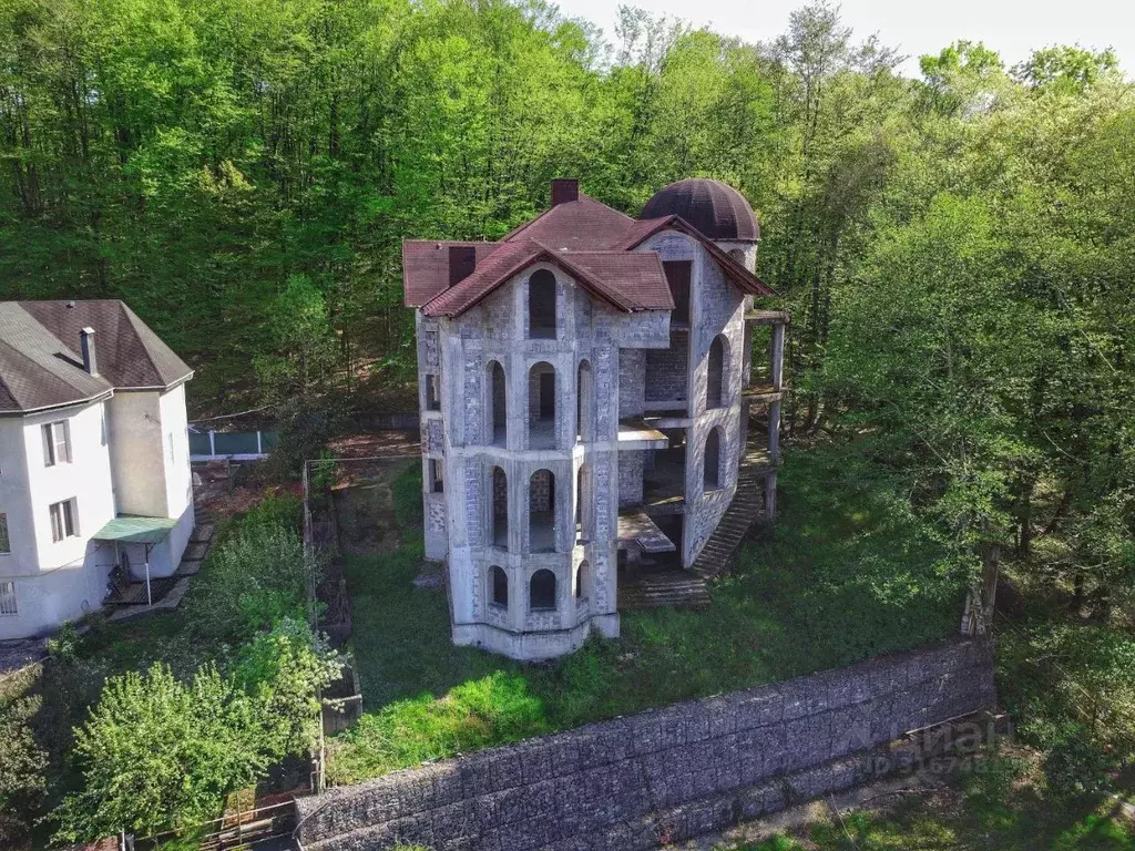 Дом в Краснодарский край, Сочи городской округ, Дагомыс пгт  (700 м) - Фото 0